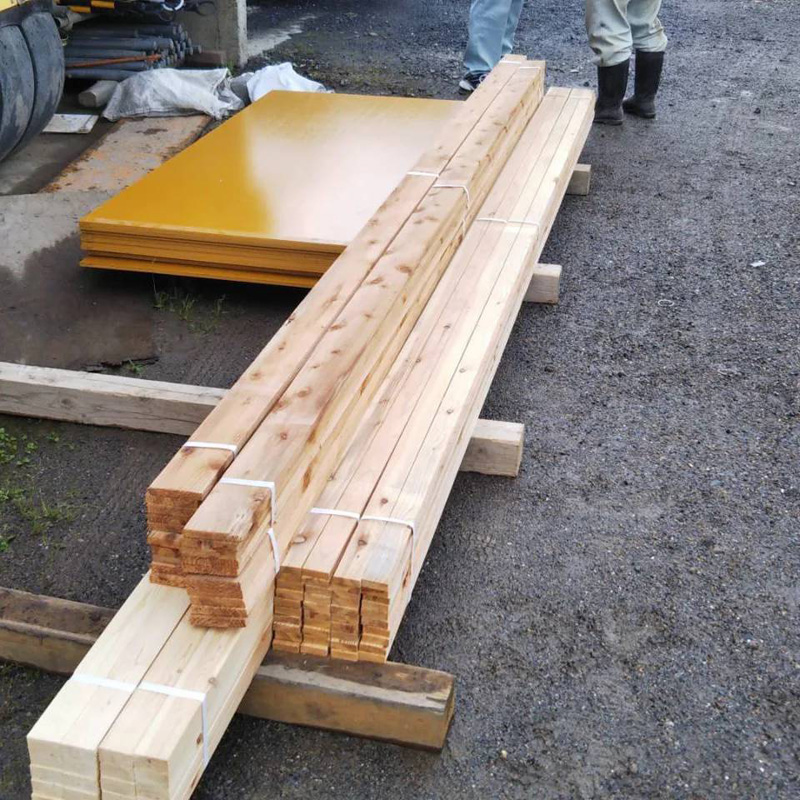 埼玉県久喜市 パネコート 桟木 ヌキ 納品