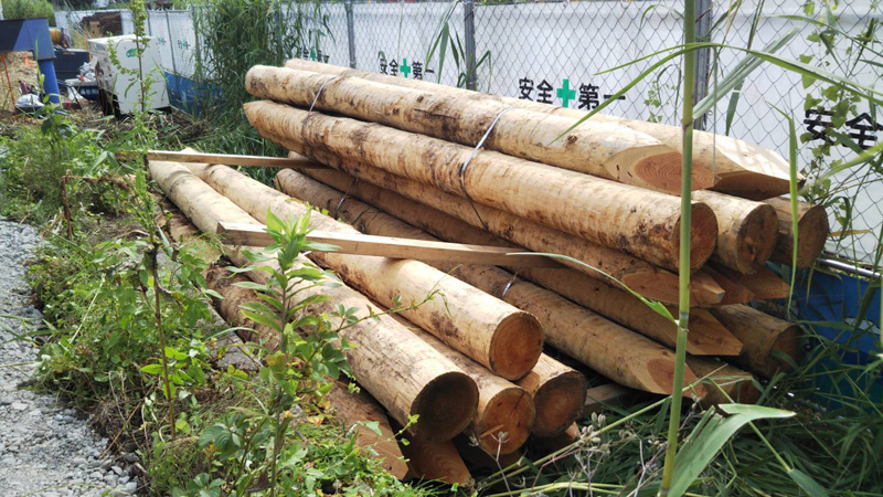 埼玉県.久喜市 松杭納品