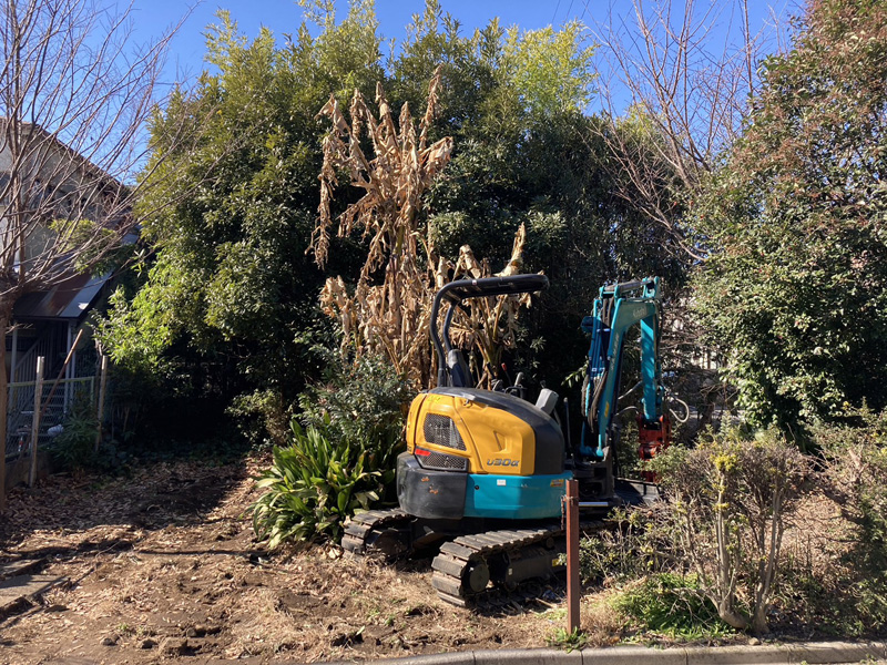 東京都三鷹市 伐採工事 作業中
