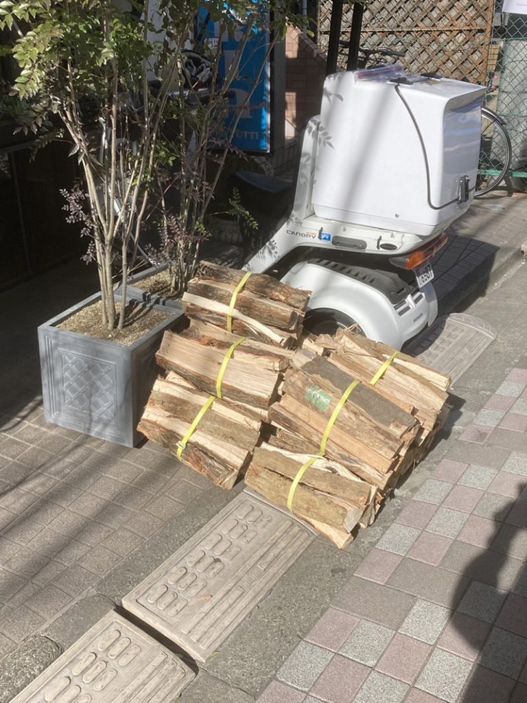 埼玉県東松山市 薪配達