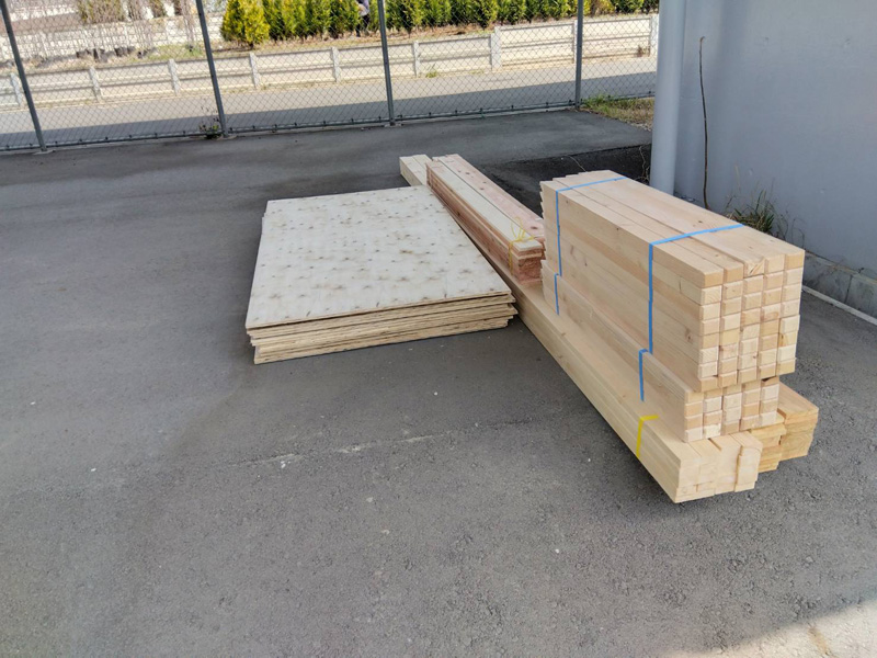 さいたま市 ベニヤ 測量杭 ヌキ 桟木 配達納品