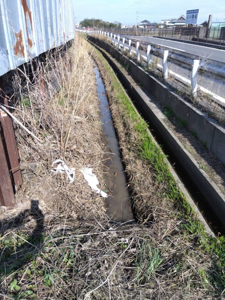 埼玉県羽生市 側溝汚泥除去工事 着工前