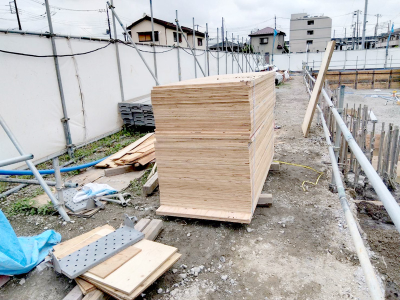 埼玉県戸田市 針葉樹ベニヤ納品