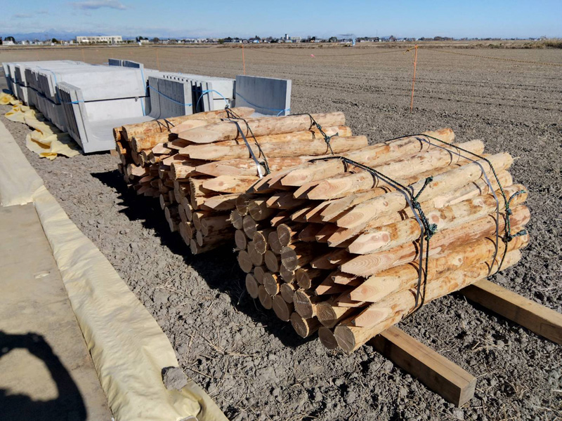 埼玉県熊谷市 松杭配達