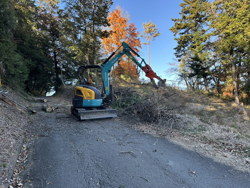 埼玉県内ゴルフクラブ 枯木伐採工事 作業中