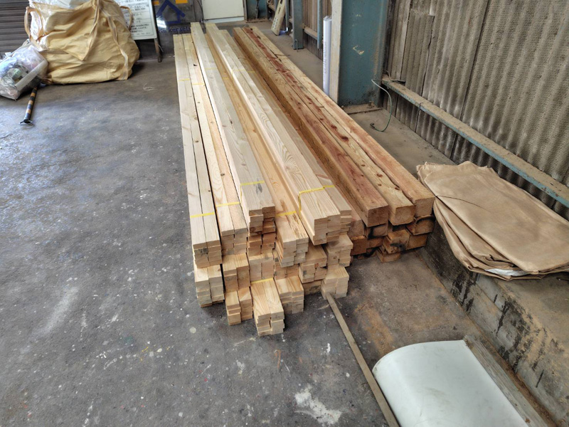 東京都足立区 パネコート、桟木、バタ角 配達