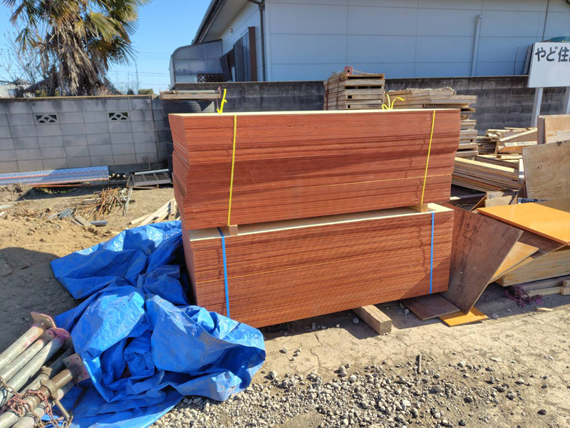 埼玉県児玉郡上里町 パネコート、桟木 配達