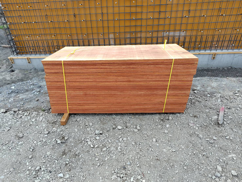 埼玉県深谷市 パネコート配達