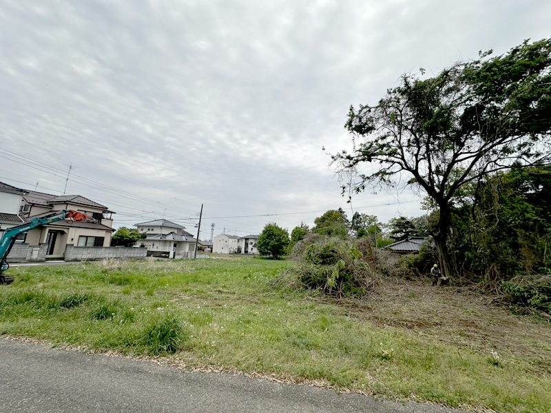 埼玉県鴻巣市 伐採・粉砕工事 作業中