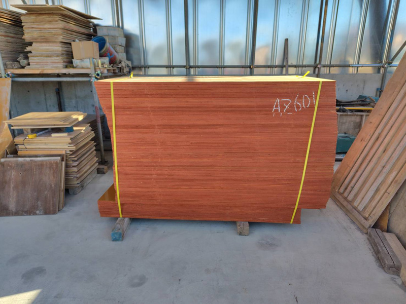 埼玉県児玉郡上里町 パネコート、バタ角 納品