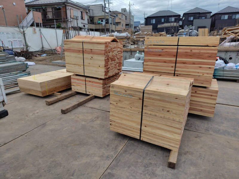 埼玉県さいたま市中央区 矢板、半ヌキ、針葉樹ベニヤ 配達